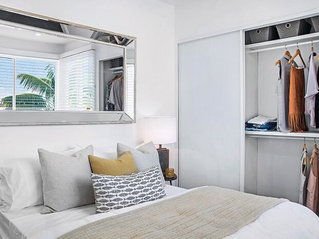 sliding door wardrobe