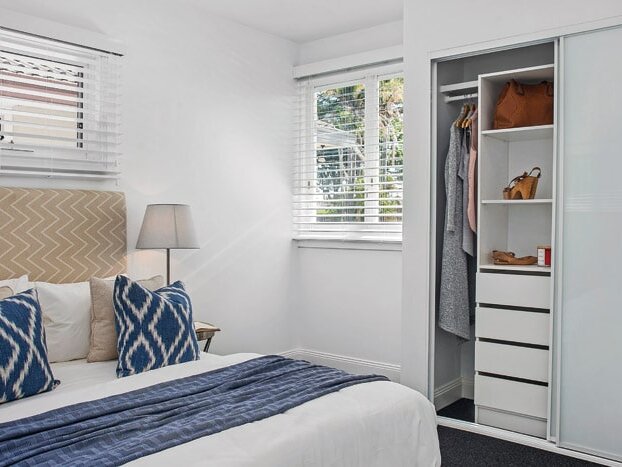 sliding door wardrobe